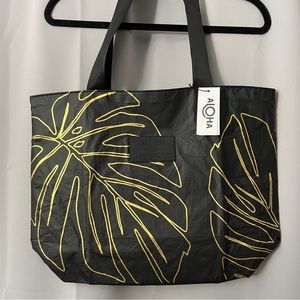 Aloha Collection Lanai  Day Tripper Tote